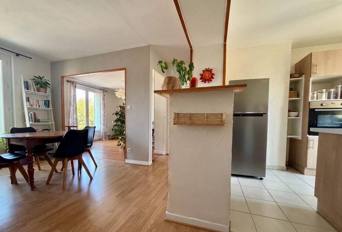 Appartement à BOURG-DE-PEAGE