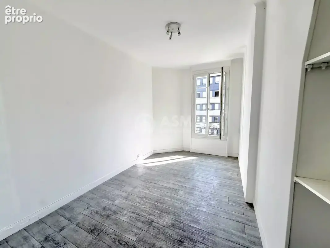 A VENDRE - Duplex 91 m2 dernier étage - cave - Courbevoie Quartier Marceau - photo 12