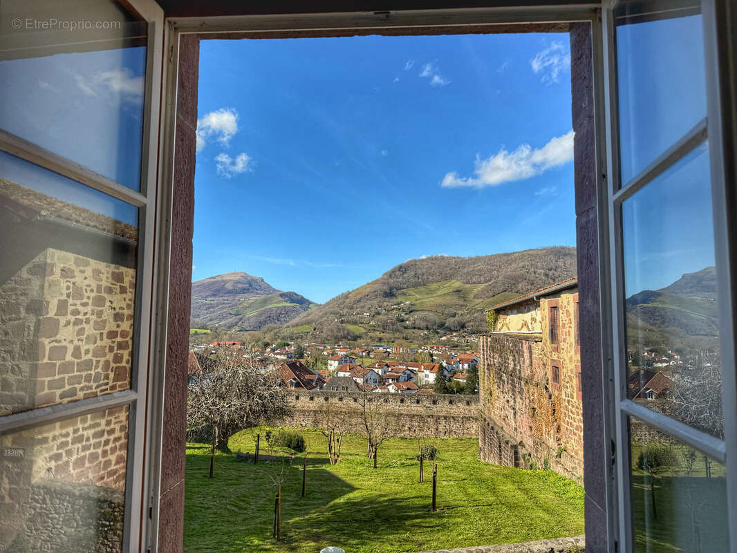 Autre à SAINT-JEAN-PIED-DE-PORT