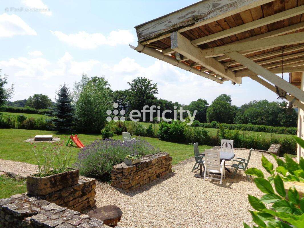 Maison 108 m² à Colombier-En-Brionnais  - photo 4