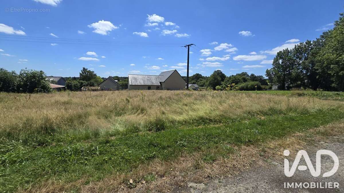 Terrain 1307 m² à Livre-Sur-Changeon  - photo 4