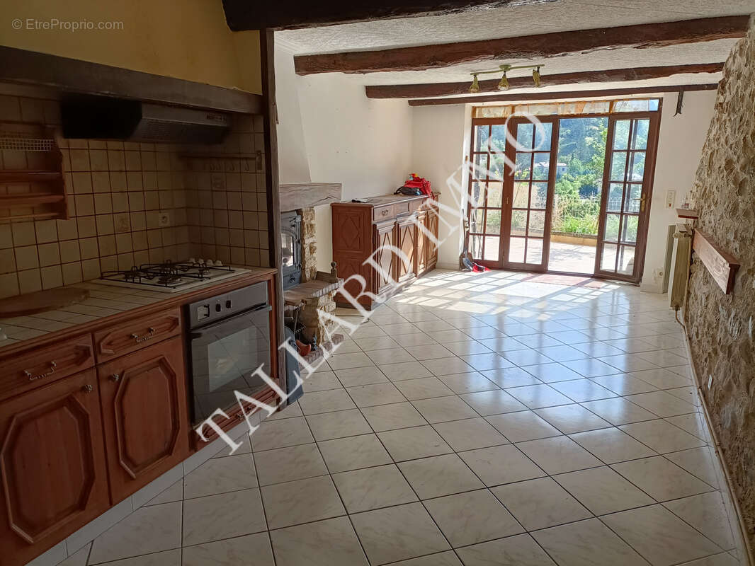 Gros potentiel habitation et/ou location annuelle ou saisonnière - photo 12
