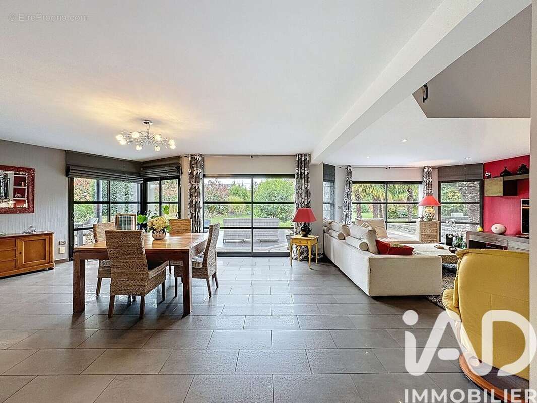 Photo 4 - Maison à FRANQUEVILLE-SAINT-PIERRE