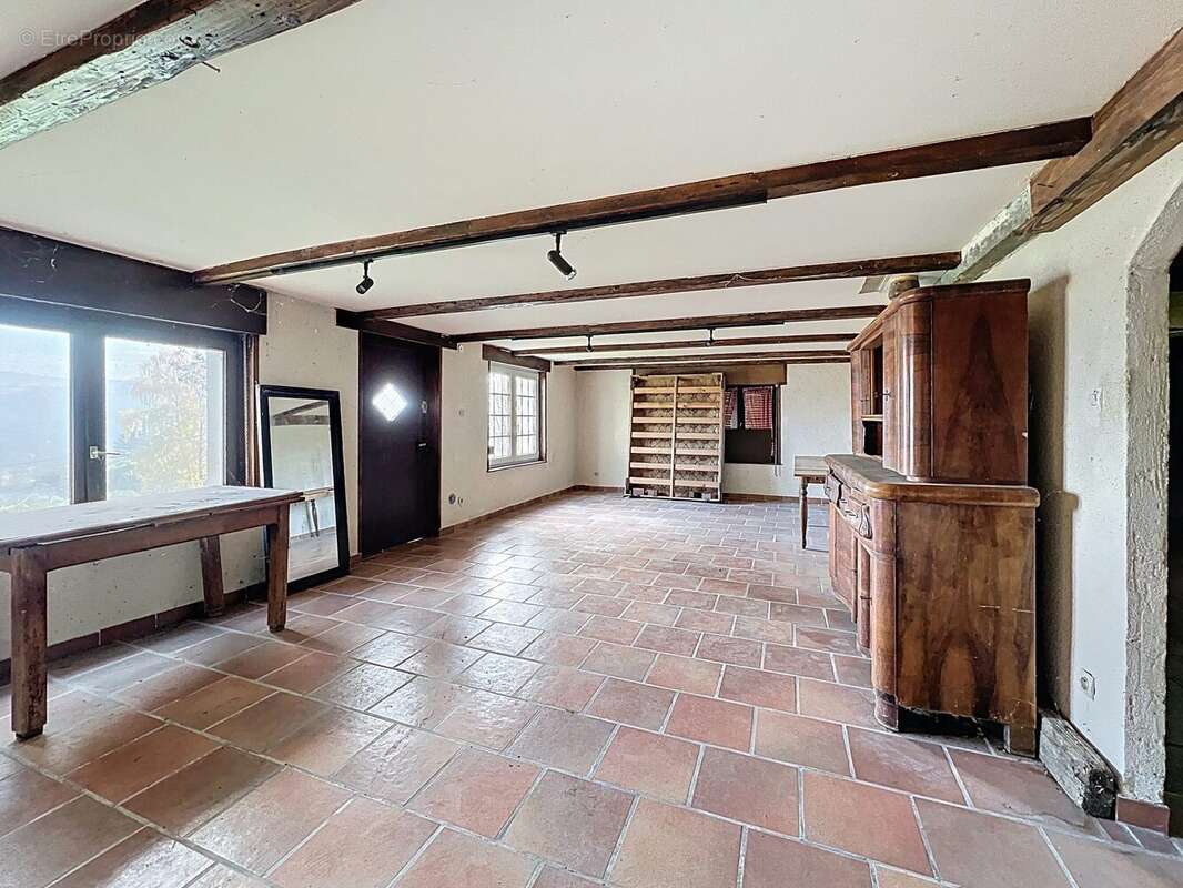 Maison à BERG-SUR-MOSELLE