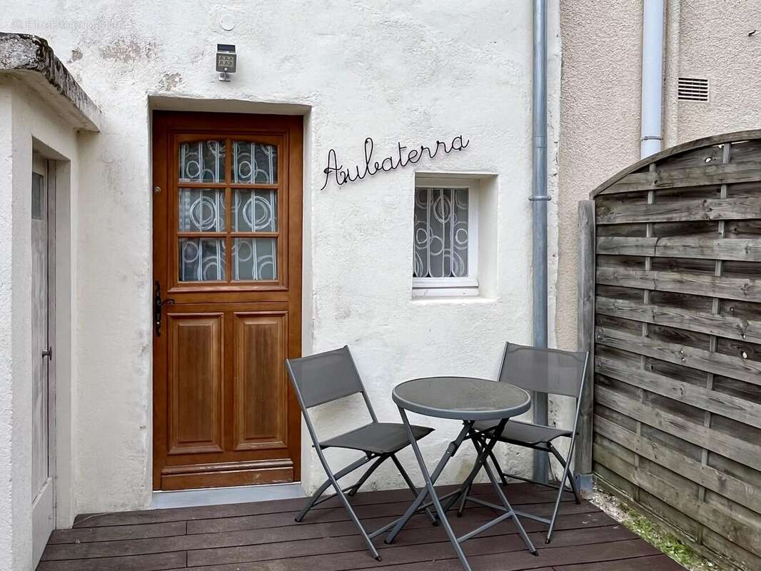 Maison à AUBETERRE-SUR-DRONNE