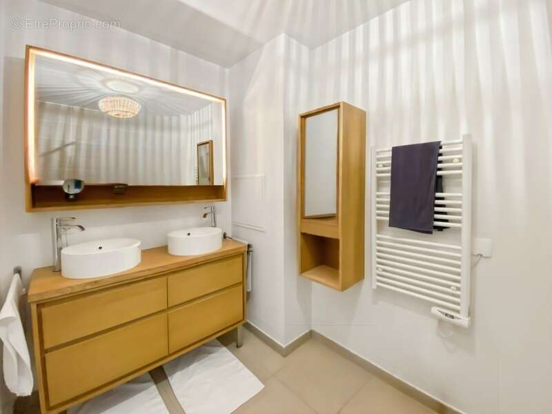 Appartement à ELANCOURT