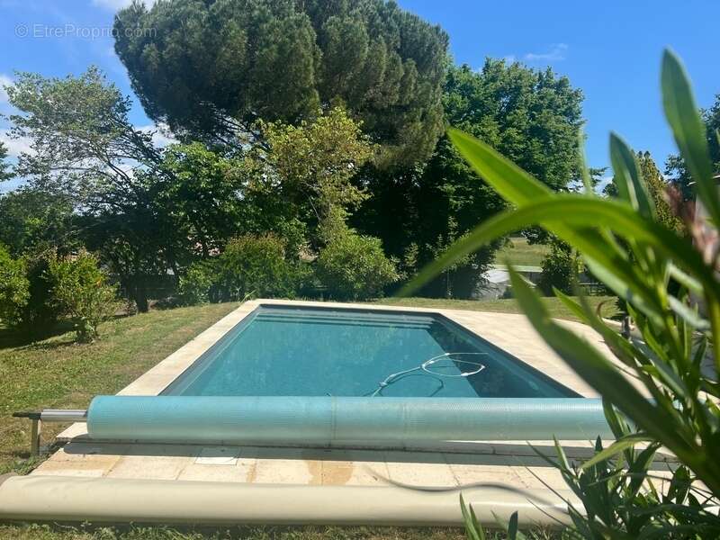 Maison à BIRAC-SUR-TREC