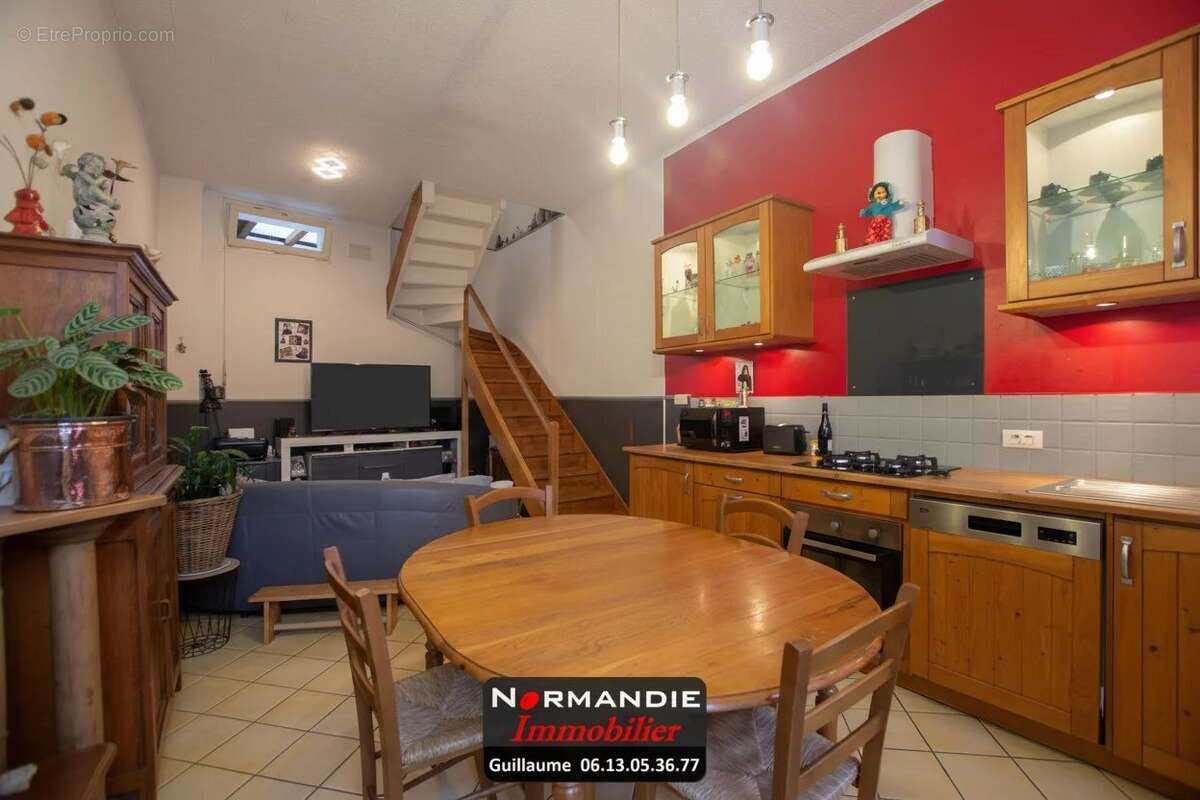 Maison à DOUDEVILLE