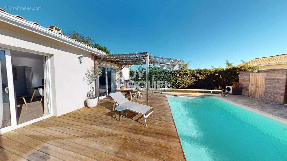 Maison à SAINT-SELVE