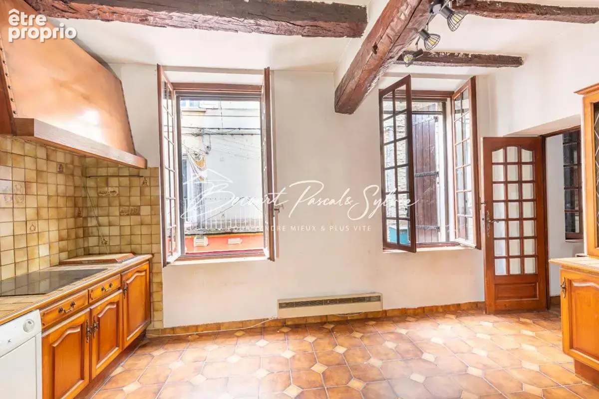BAISSE DE PRIX - Immeuble de rapport  de 313 m2 avec commerce à Apt (84) - photo 5