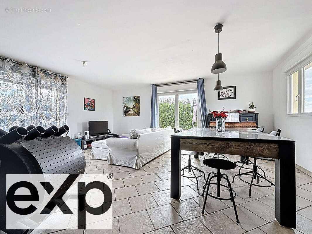 Maison 150 m² à Douains  - photo 4