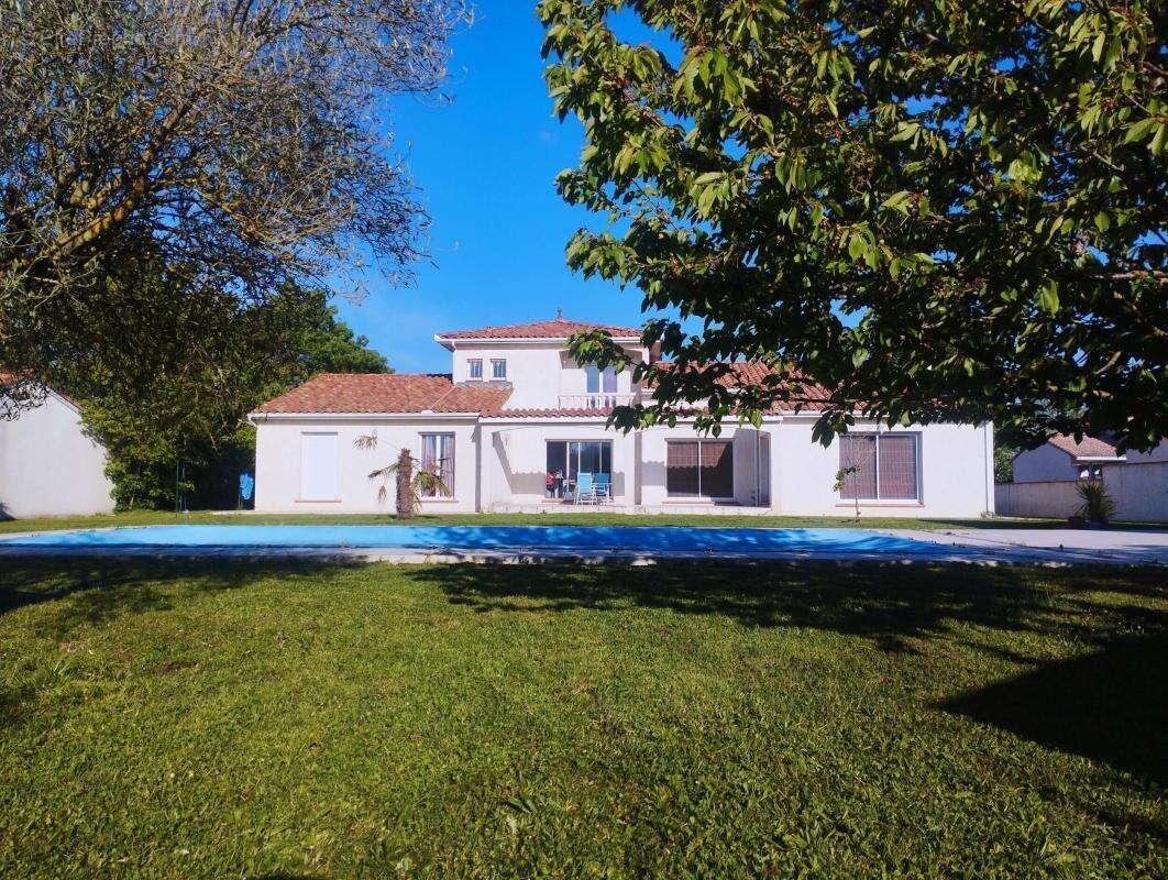 Maison à LAVERNOSE-LACASSE