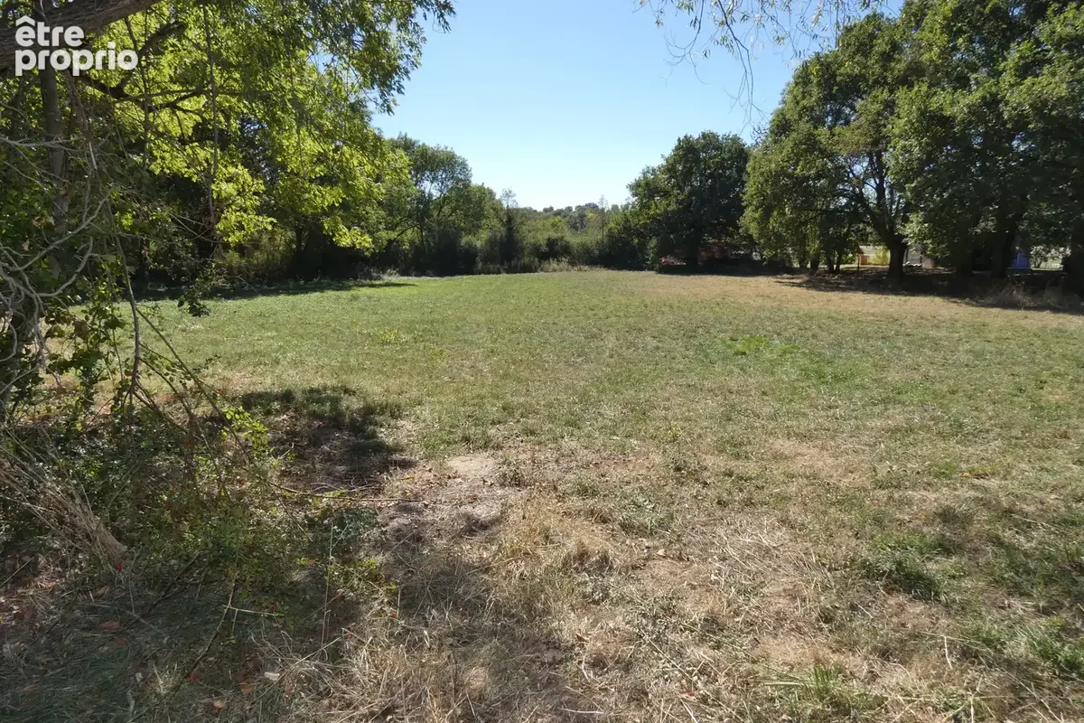 VILLEBRET Terrain de 3707 m2 dont 1835 m2 constructibles - photo 2