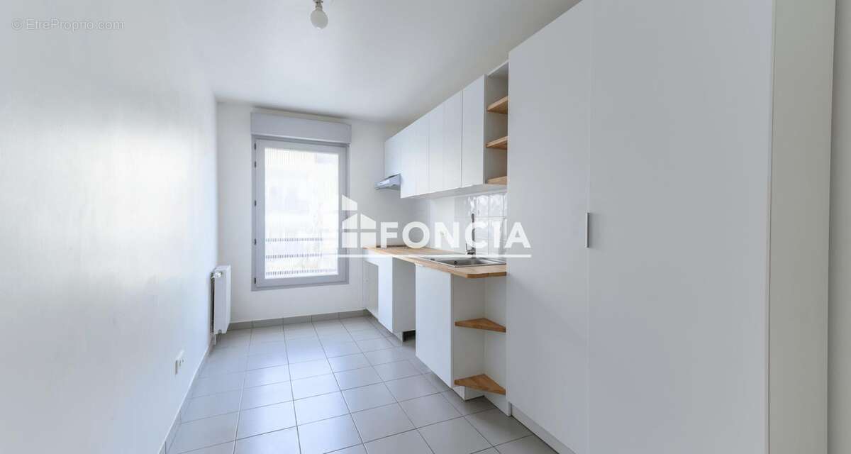 Appartement à BUSSY-SAINT-GEORGES