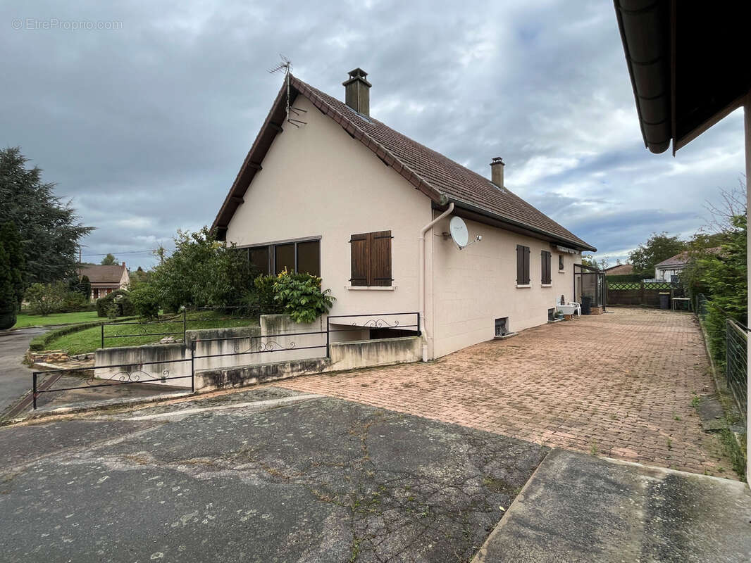 Maison à SIMANDRE