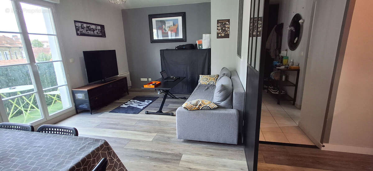 Appartement à CORBEIL-ESSONNES