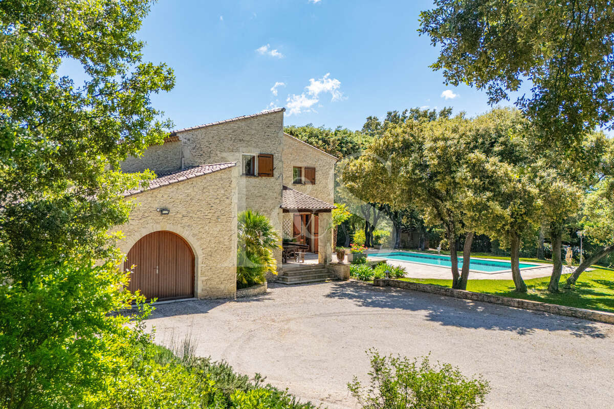 Maison à GRIGNAN