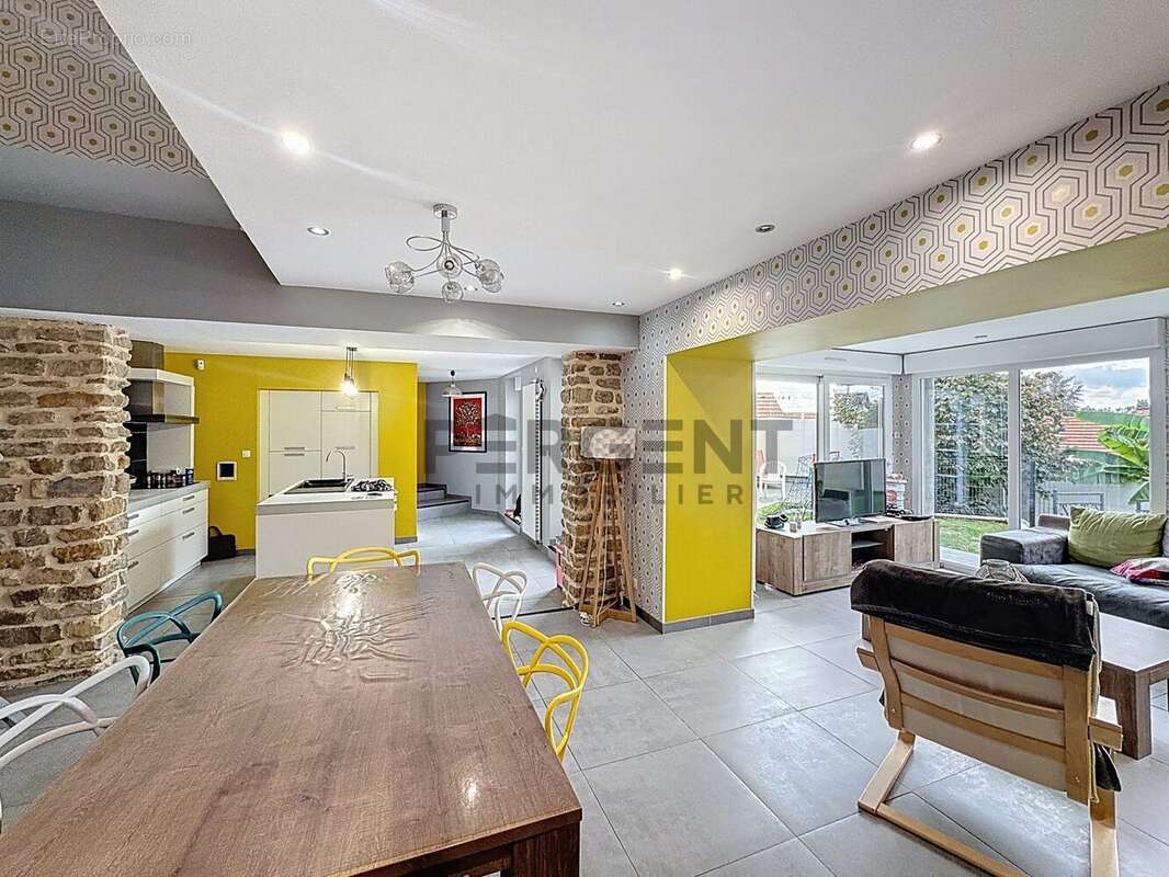 Maison à CHARLEVILLE-MEZIERES