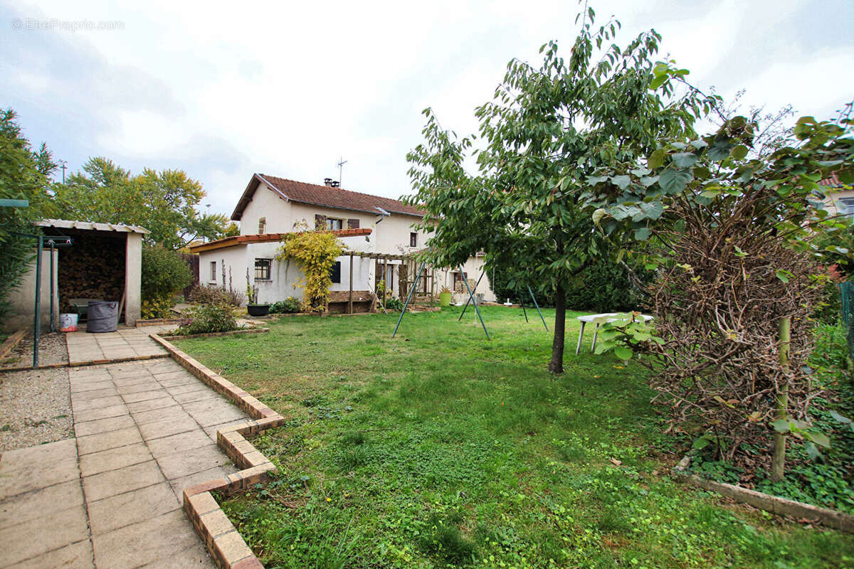 Maison à SAINT-PRIEST