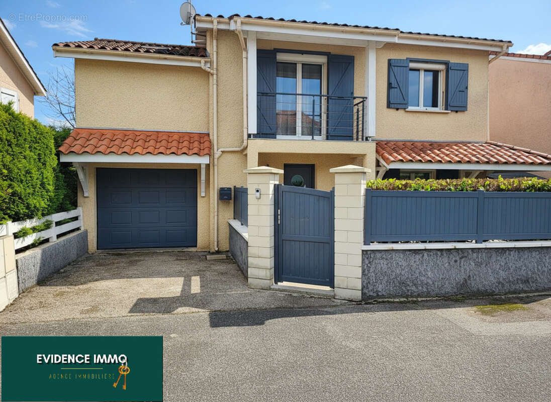 Maison à BOURGOIN-JALLIEU