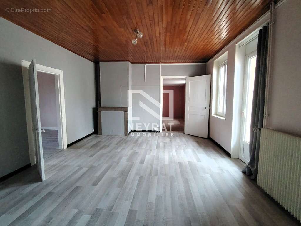 Maison à SAINT-MARTIN-EN-BRESSE