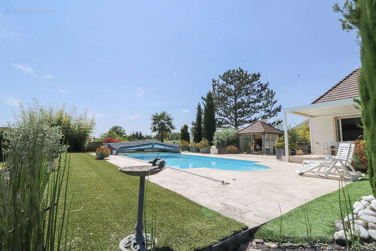 Maison à NEUILLY-LES-DIJON