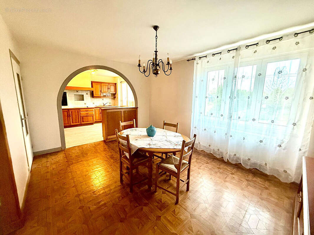 Maison à PLEYBER-CHRIST