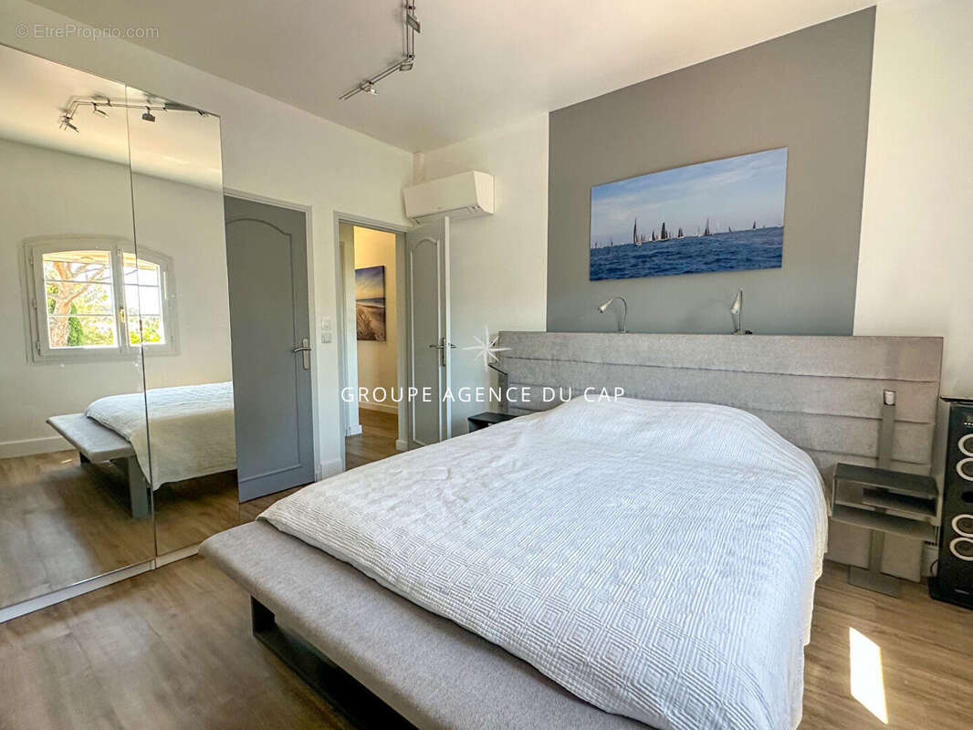 Maison à LES ISSAMBRES