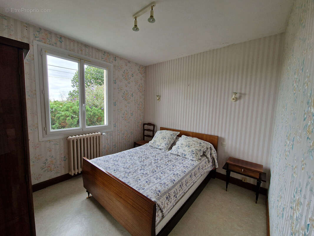 Maison à SAINT-POIX