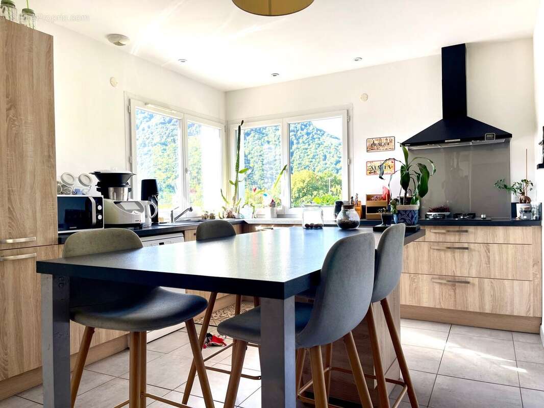 Maison à QUAIX-EN-CHARTREUSE