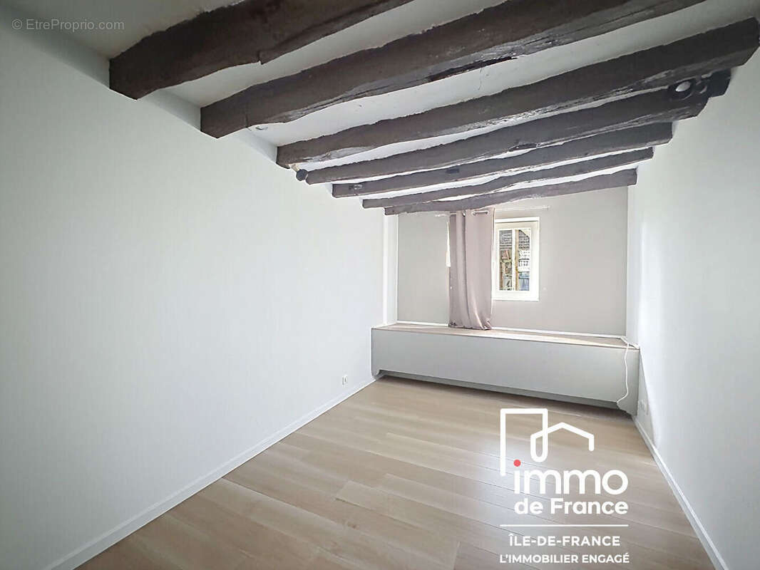 Maison à COURVILLE-SUR-EURE