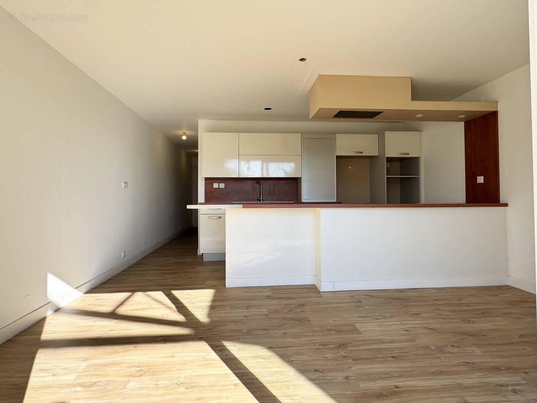 Appartement à LE RHEU