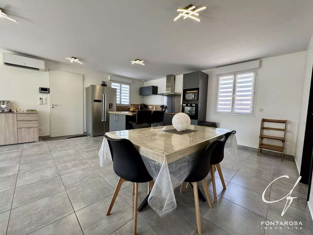 Maison à PUGET-SUR-ARGENS