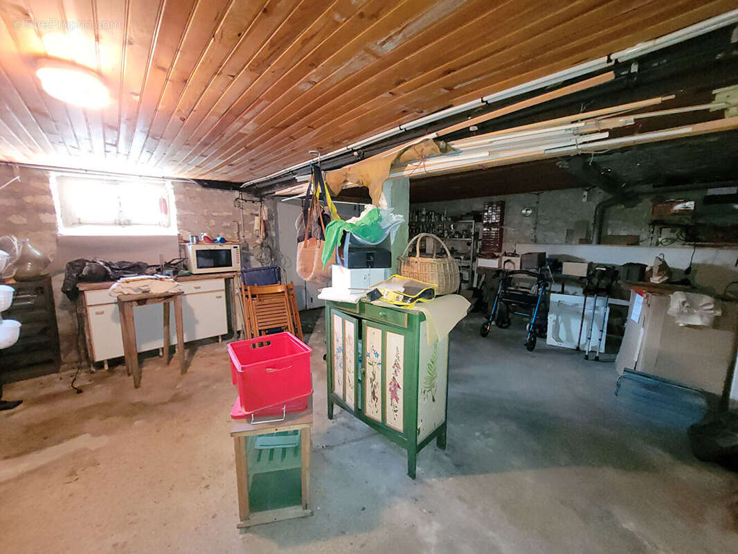 Maison à RUELLE-SUR-TOUVRE