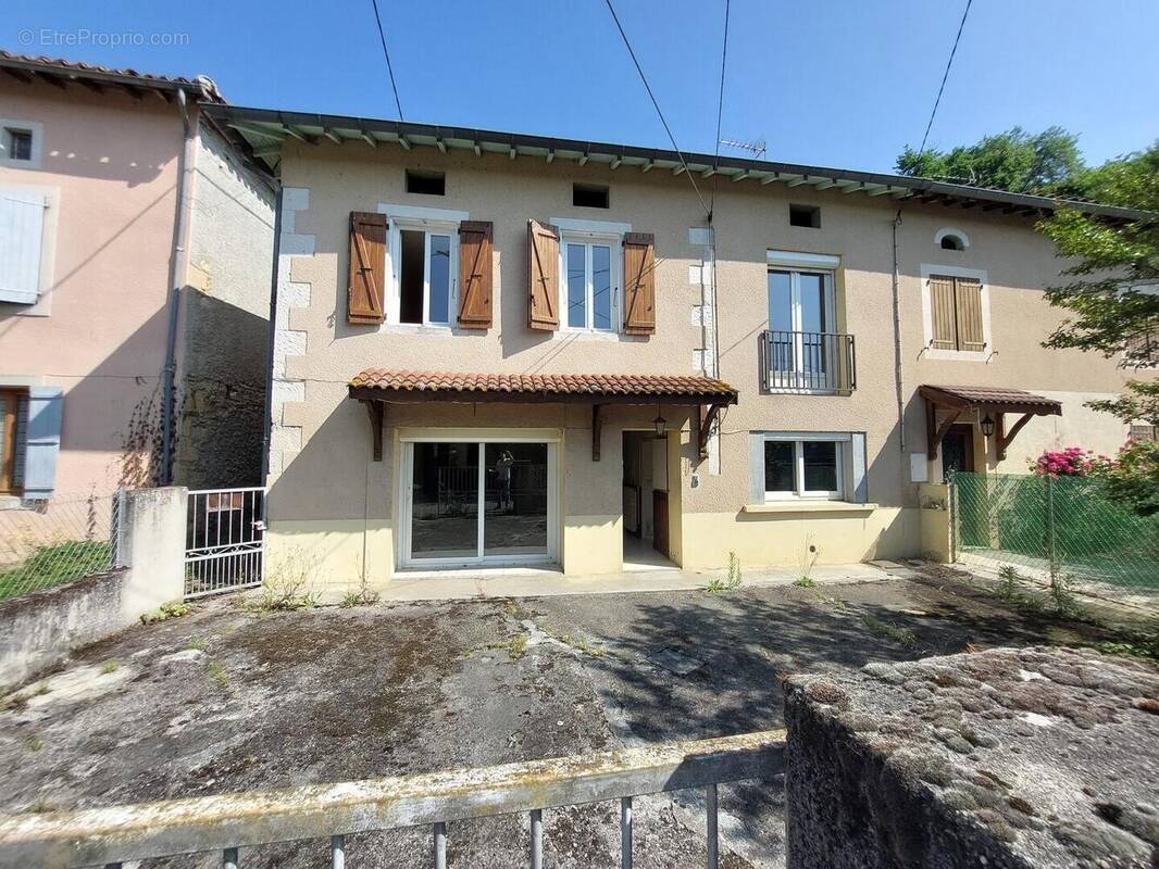 20250618103723 - Maison à SAINT-MARTORY