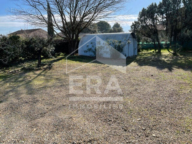 Terrain à BEDARRIDES