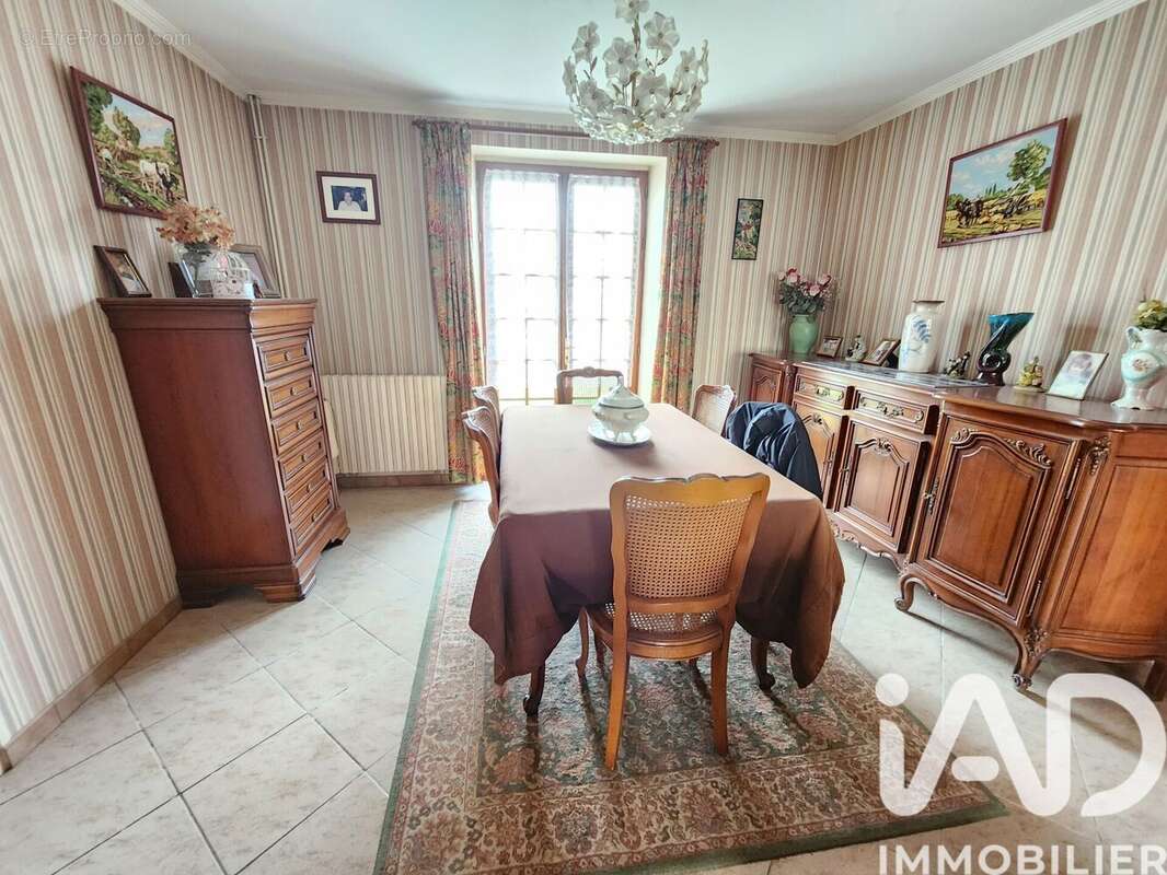Maison 143 m² à Montigny-Les-Monts  - photo 8