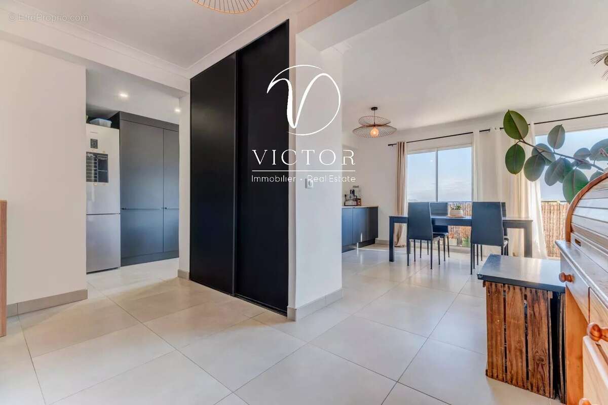 Appartement à LE CANNET