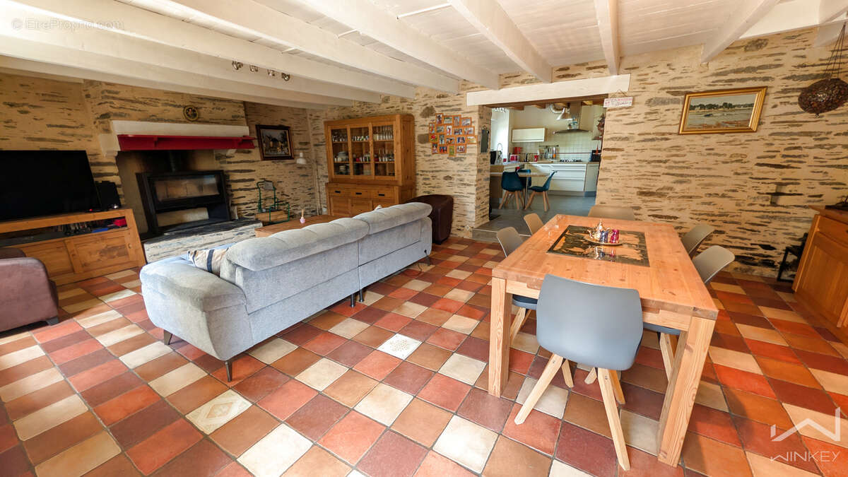 Maison 110m2 en pierres avec piscine couverte & dependance - les fougerets - photo 5