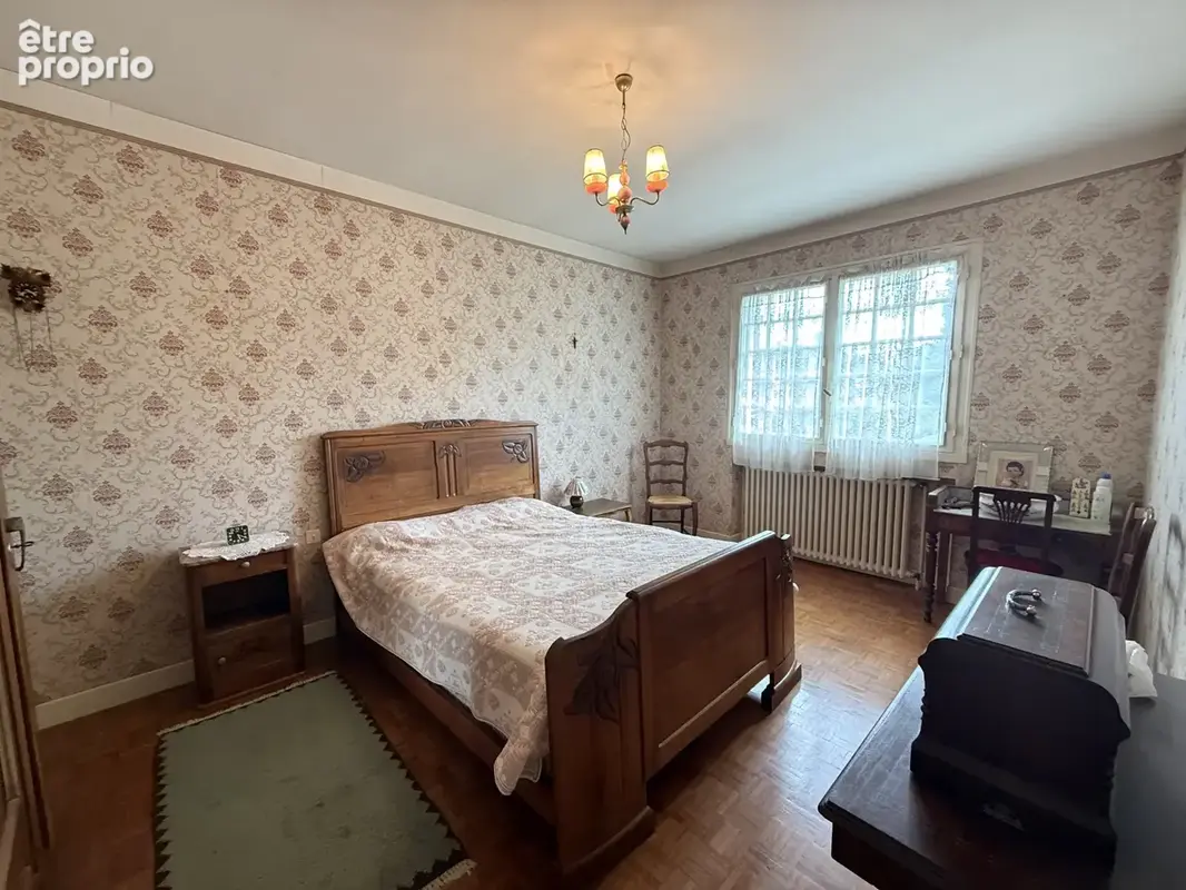 VILLENEUVE-SUR-LOT, maison des années 70 avec 5 chambres et jardin - photo 6