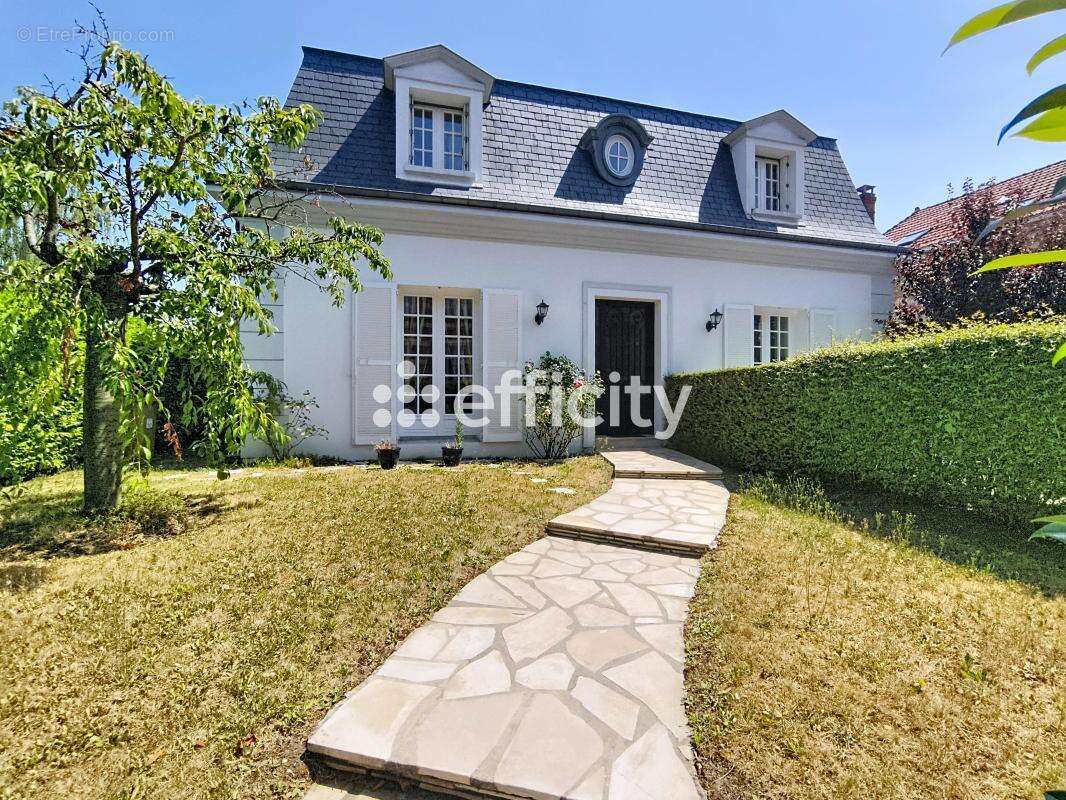 Maison à ERMONT