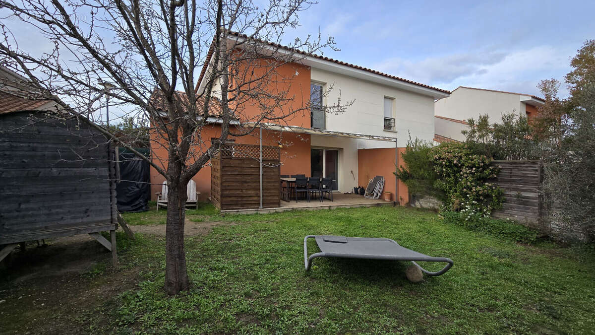 Maison à SAINT-CANNAT