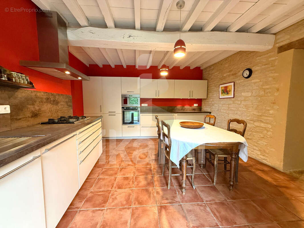 Maison à CURLEY