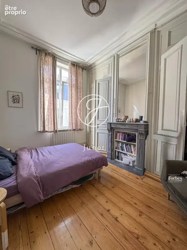 Lille - SAINT MICHEL - Appartement - 2 pièces - 48m² - Parking  - - photo 11