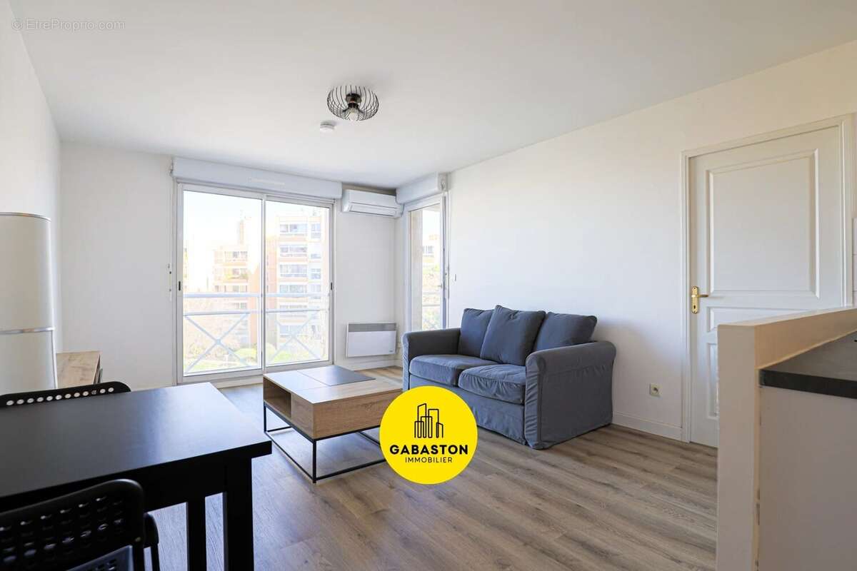 Appartement à MARSEILLE-9E