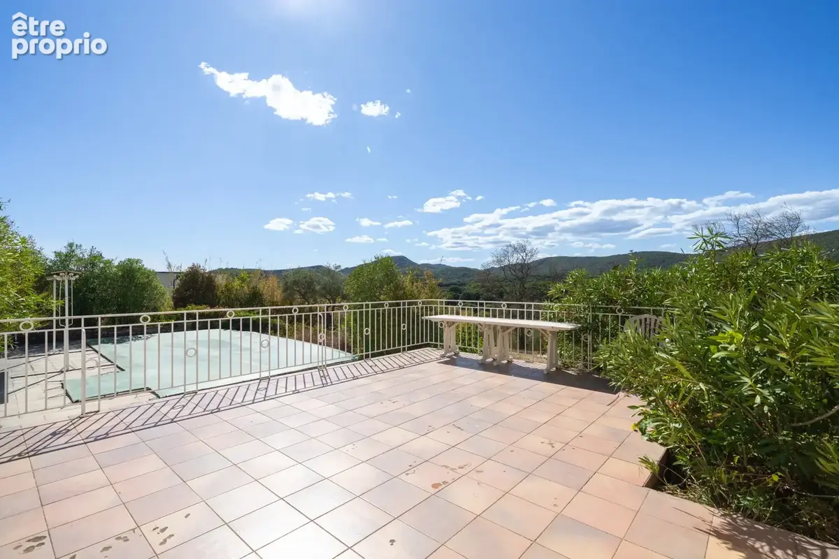 Ales -beau mas familial - terrain 4615m2 -  sh 258.85 m2 -charme, espace et convivialité - - photo 17