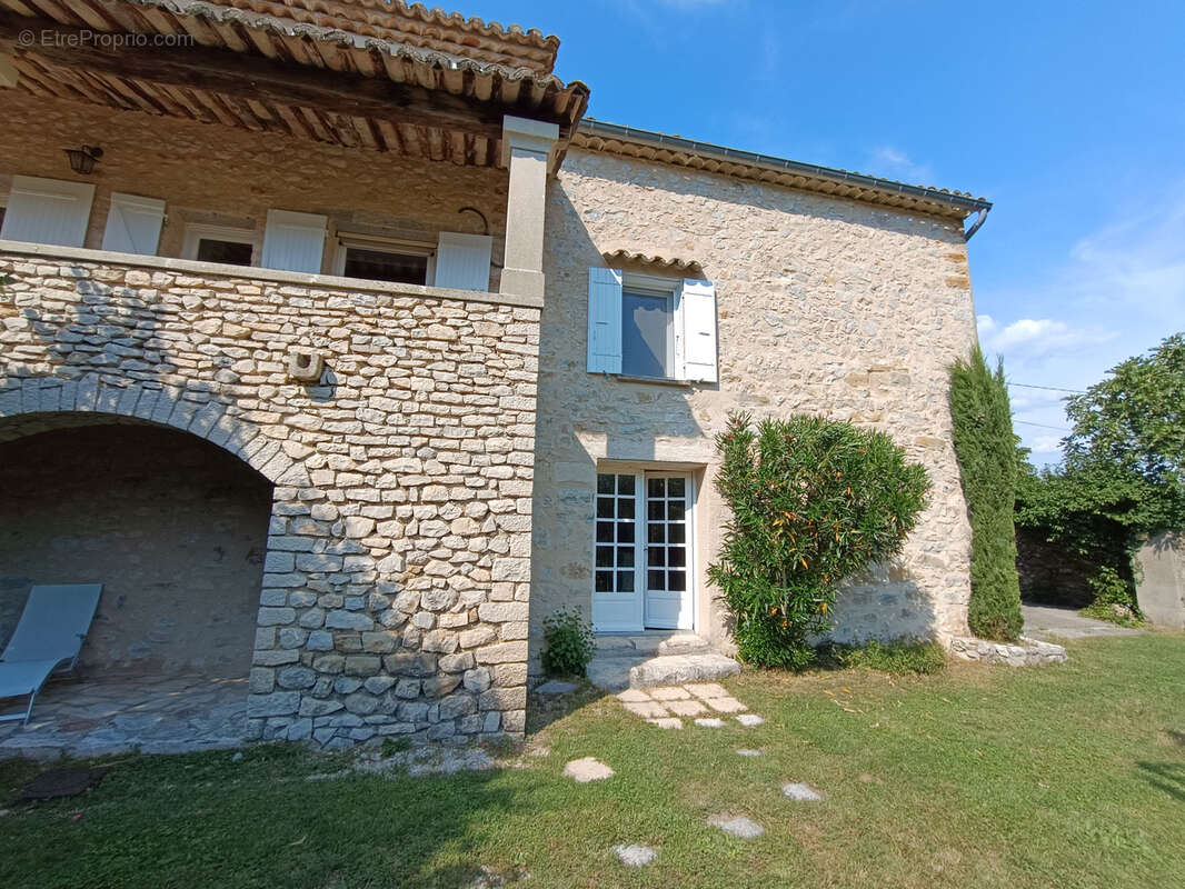 Reilhanette / drome provencale / propriete 21 hectares de terrain - photo 6