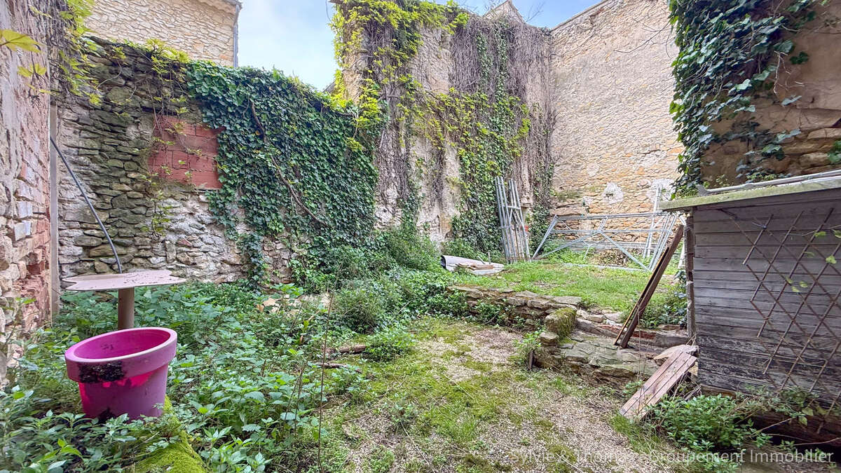 Maison à CADEROUSSE