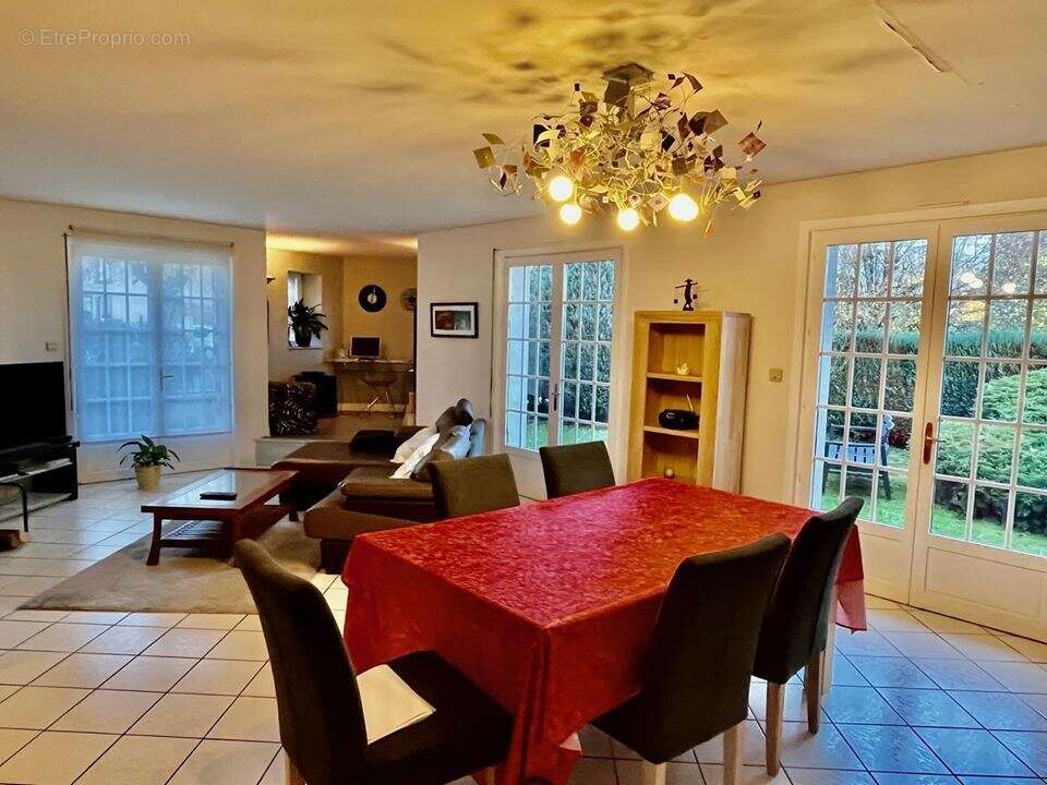 Maison à LUXEUIL-LES-BAINS