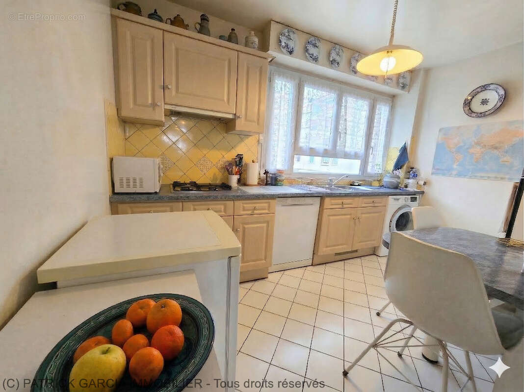 Auxerre   Secteur Rue Renoir   Appartement familial lumineux avec balcon et ascenseur - photo 3